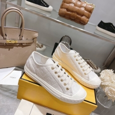 Fendi Low Shoes